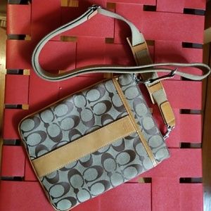 Vintage Coach Crossbody bag circa 2002
